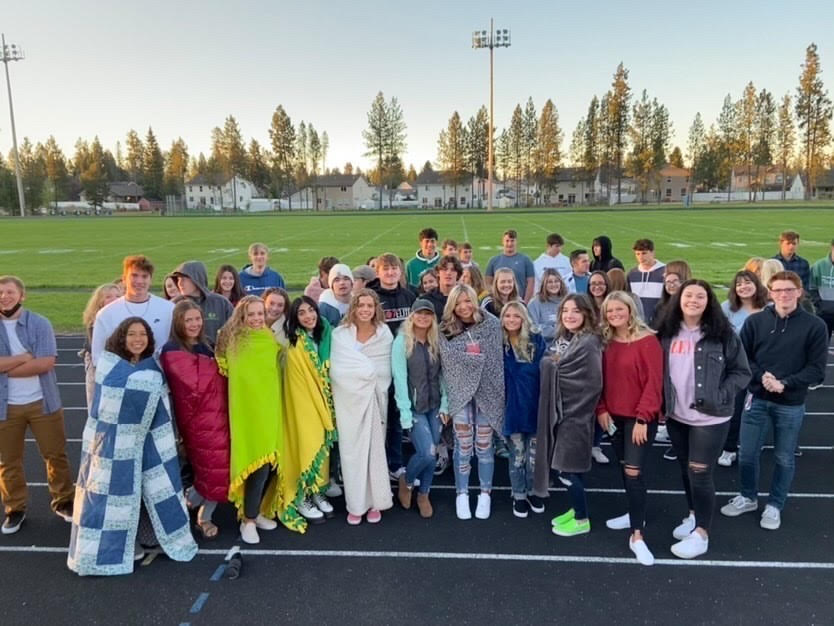 The 2021 senior class poses for a picture during the senior sunrise at the beginning of the year.
