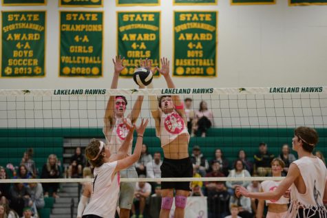 Nick Nowell and Ben Ryan going up for the block
