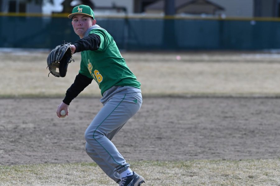 Hawks Fight Hard but Unsuccessful in Doubleheader