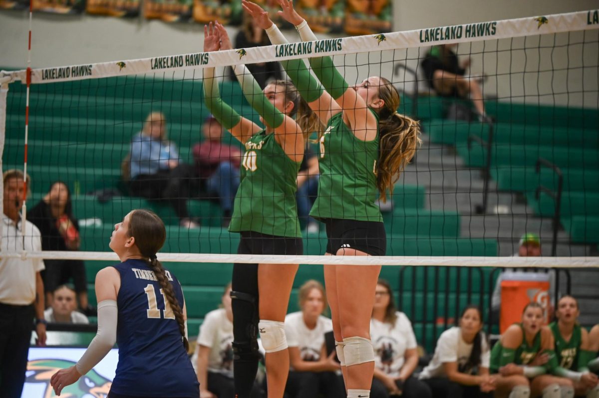 Kindell Day and Raygen Dutton block. 